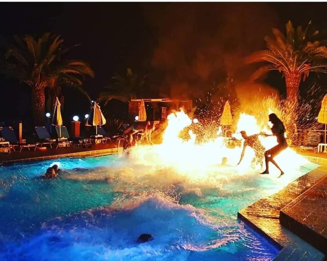 Costas Hotel Καλαμάκι Εξωτερικό φωτογραφία
